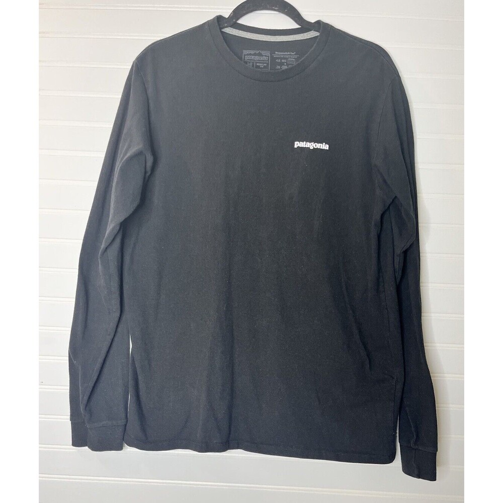Patagonia Regular Fit ￼Long Sleeve Logo Black T-Shirt Size Medium